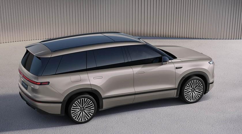 Volkswagen ID. ERA 9X – Nhận diện ánh sáng: cuộc chơi của SUV hiện đại